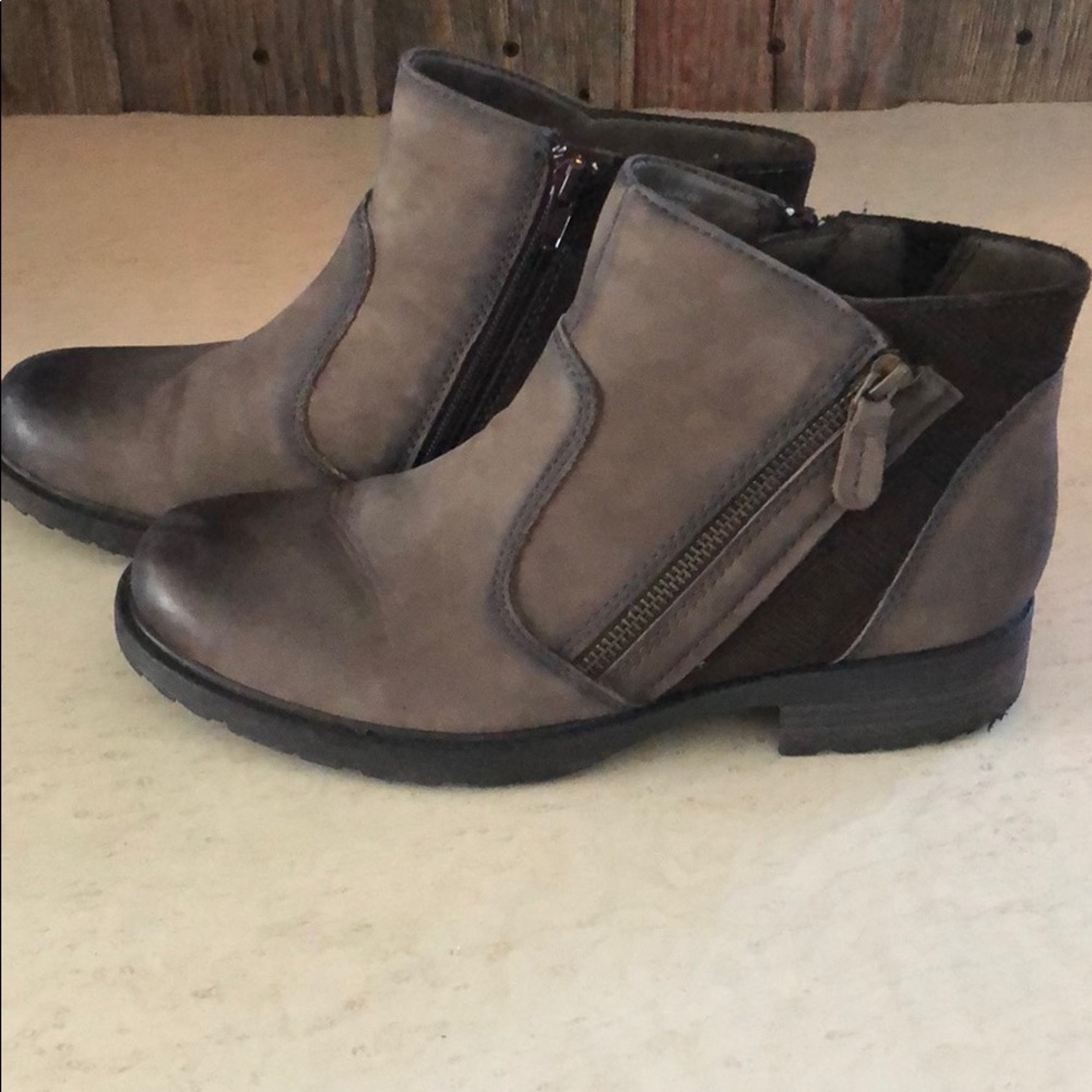 Earth leather moto boots